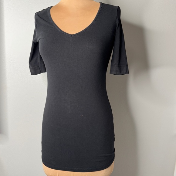 Venus T-Shirt Black Short Sleeve Long V-Neck Stretch Top Cotton Medium Tee - Picture 1 of 6